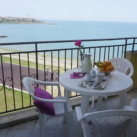 мидия на първа линия - Midia First Line Appartement Aheloy