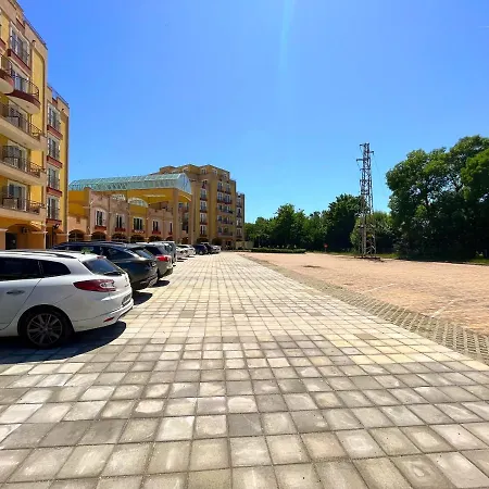 мидия на първа линия - Midia First Line Appartement