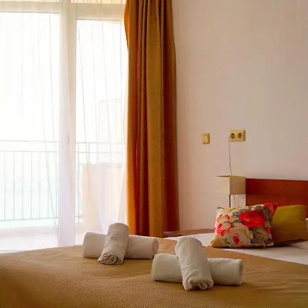 мидия на първа линия - Midia First Line Acheloj