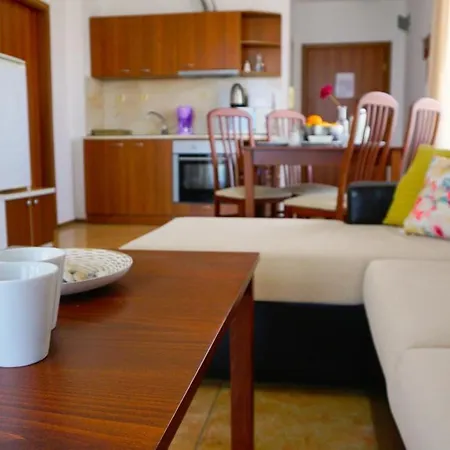 мидия на първа линия - Midia First Line Apartmán Acheloj