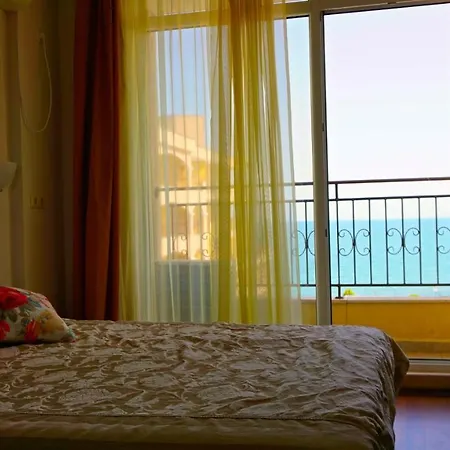 мидия на първа линия - Midia First Line Acheloj