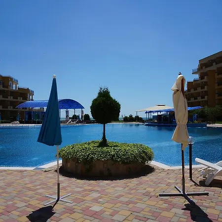 мидия на първа линия - Midia First Line Acheloj