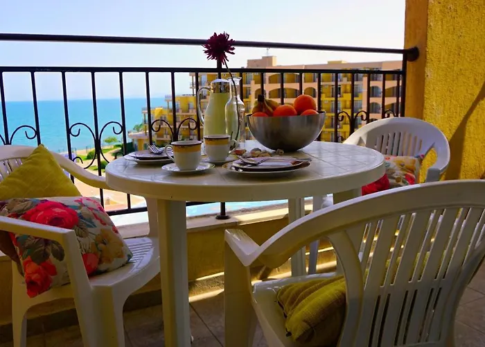 мидия на първа линия - Midia First Line